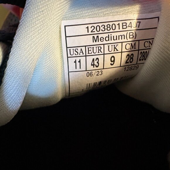 WORN 1X Womens Brooks Ghost 15 Running Shoes Size 11 B 1203801B497 - Picture 11 of 12